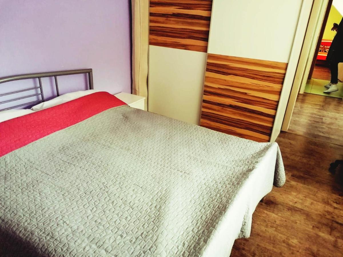 Apartmany Pri Auparku ปิเอชตานี ภายนอก รูปภาพ