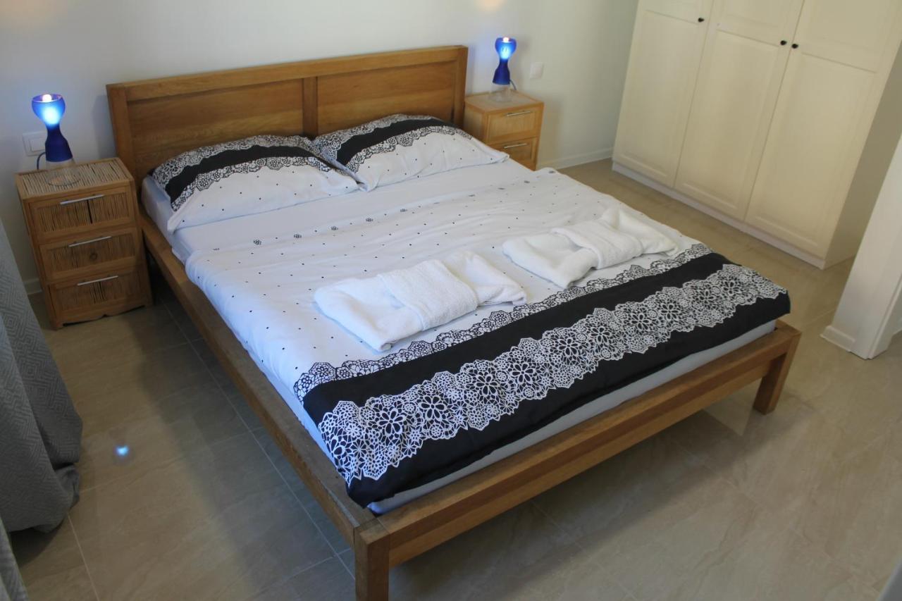 Apartmany Pri Auparku ปิเอชตานี ภายนอก รูปภาพ